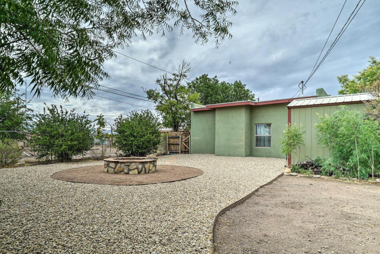 Cozy Las Cruces Gem Fire Pit, Patio And Views! ภายนอก รูปภาพ